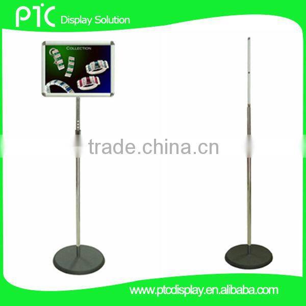 Information stand with telescopic pole to adjust height