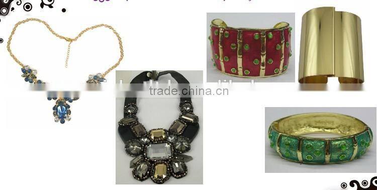 vintage finishes metal peacock with feather and acrylic stone necklace, EN71, CPSIA, REACH, RoHS compliance <DXCA7854>