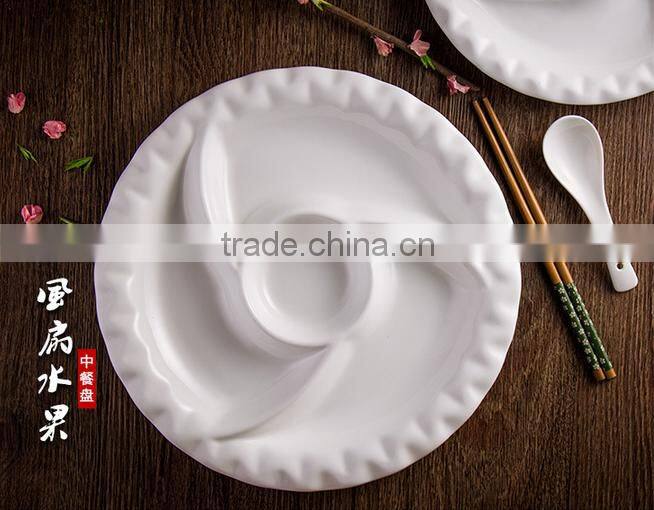 White ceramic dinner division fan shape round plate for home restaurant