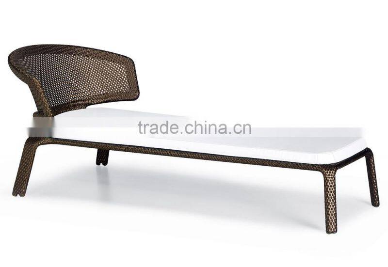 2015 New Design Wicker Rattan Sunbed Furniture - Patio Outdoor Rattan Sun Lounger Alu frame with power coated