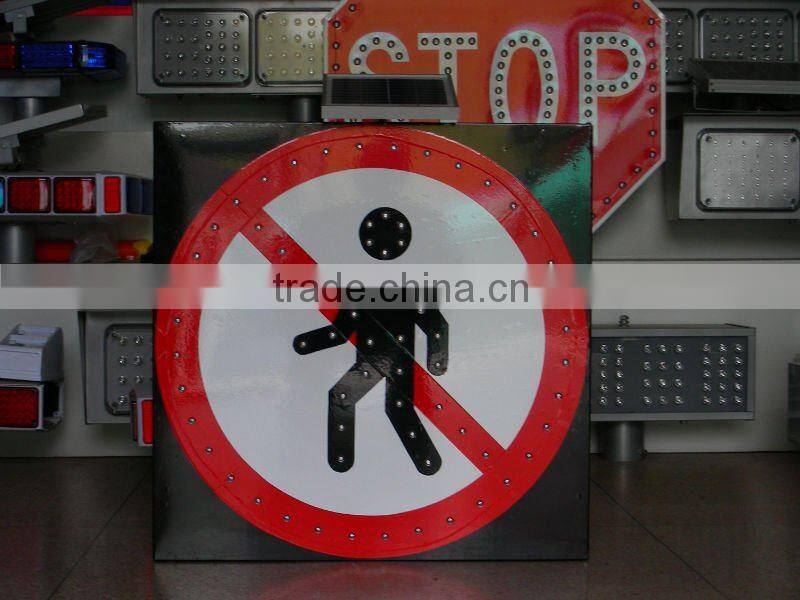 S-1811 Solar traffic signal