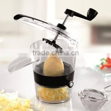 Easy-to-handle vegetable slicer and chopper