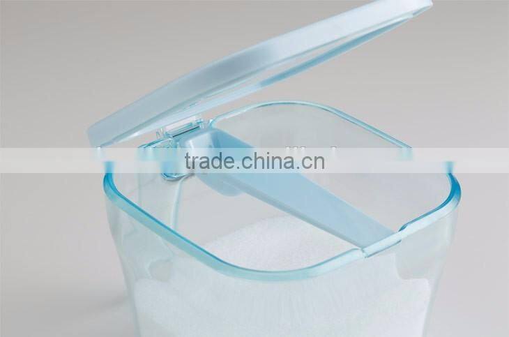 Functional stylish plastic container food packaging for spice