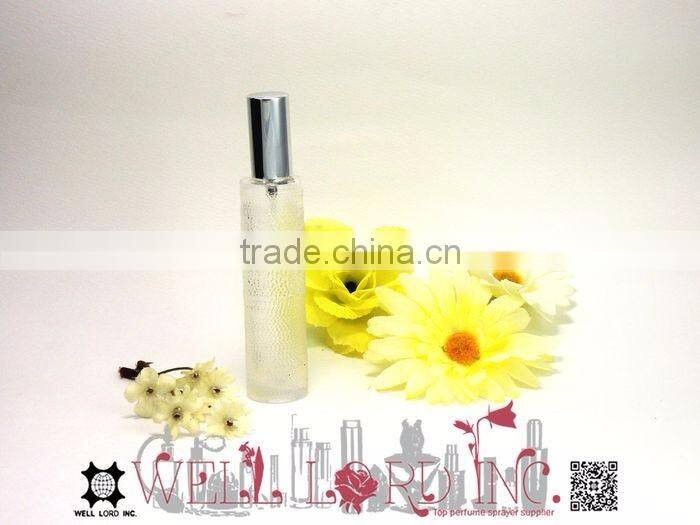 Design frosted glass 25ml fragrance spray bottle with rose decoration