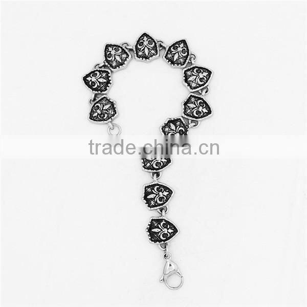 Shield gothic chunky fashion jewelry cross chain bracelet