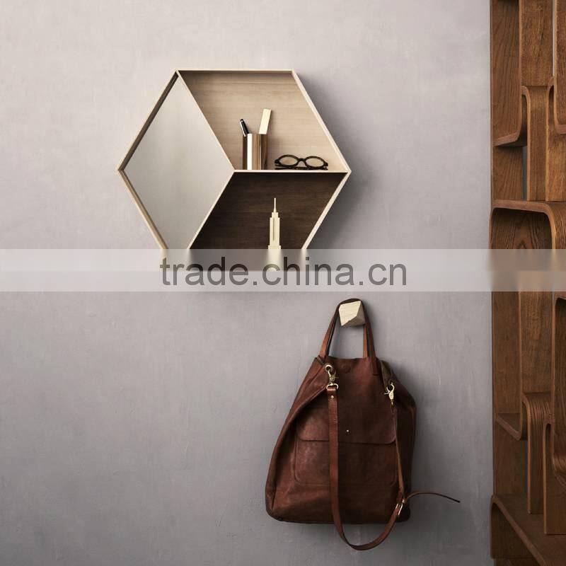 Cheap 3 Color Round Wooden Hook Wall Decoration Solid Wood Display Shelf