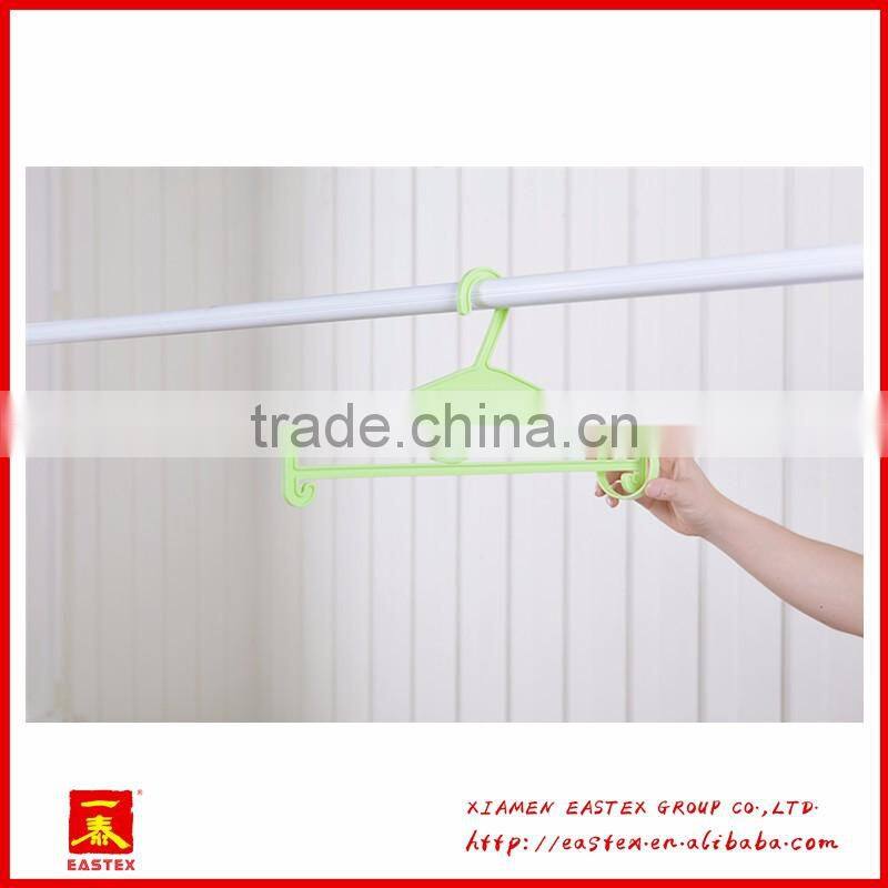 Multipurpose Plastic anti-slip Laundry Hanger with two circle