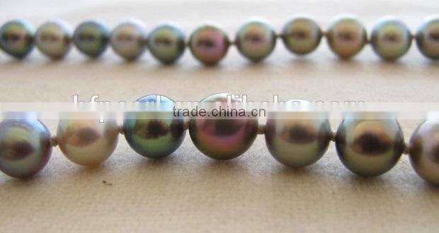 Fashionable 9-10 mm Peacock Green Freshwater Pearl Necklace