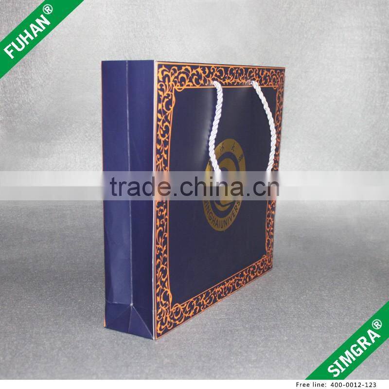 Factory Make Paper Shopping Bag With Gold logo.