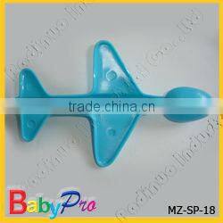 2015 Blue And Pink Airplane Shape Plastic Baby Spoon