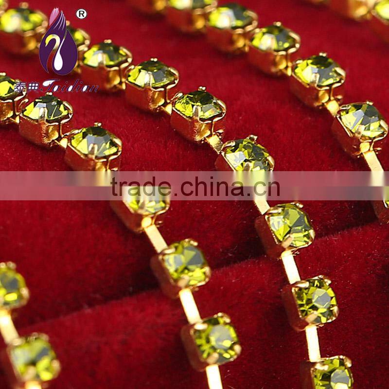 SS12( 3.0-3.2mm) gold Rhinestone cup chain for Bags ,Shoes,Belt,Garment Decoration Etc