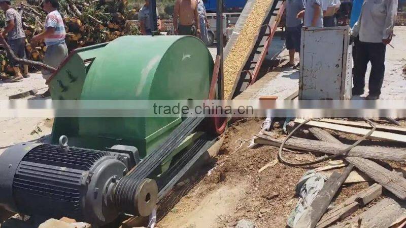 Easy operate wood chip hammer mill crusher with low investment but big capacity