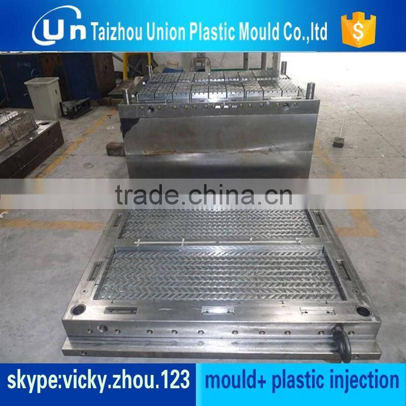 Custom-made Plastic Mould of the Electric Shaver Pan