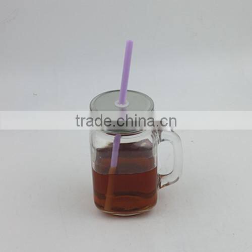 16oz Clear Glass Mason Jar with Silver Lid and Straws