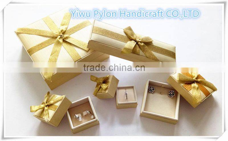 good quantity paper gift box