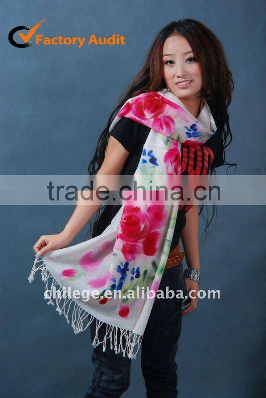 beautiful hand printed wool printed scarf shawl pashmina