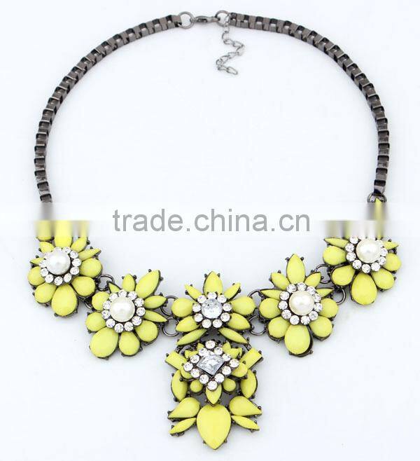 Multicolor Acrylic Pearl Flower Choker Collar Pendant Statement Necklace Women Fashion Necklaces for Women 2014
