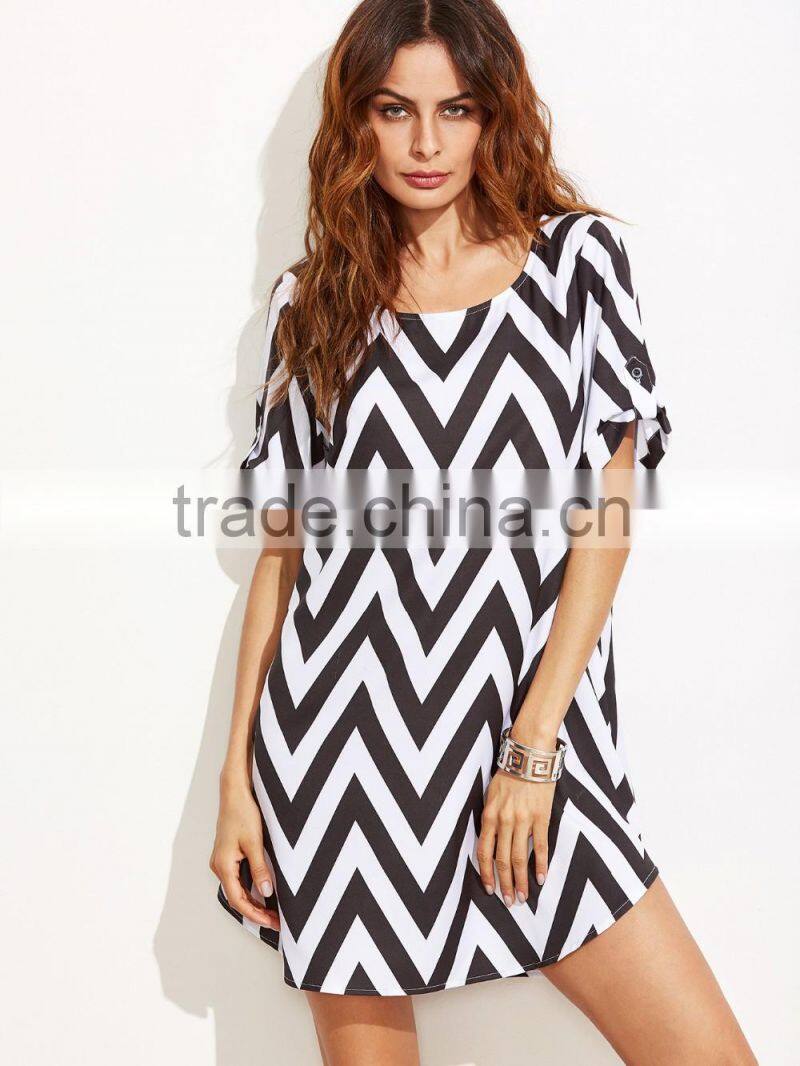 Black And White Chevron Print Shift Dress with High Quality