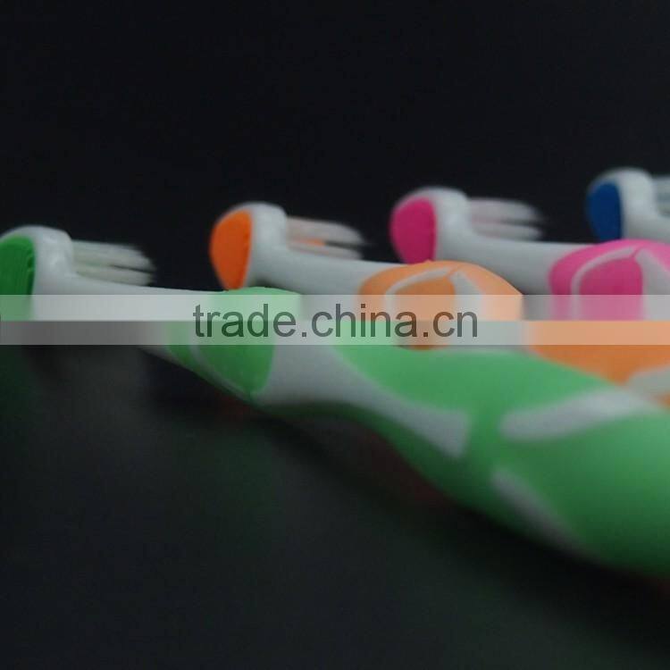 Wholesale nylon bristle YangZhou manufacturer hoome use long handle adult toothbrush