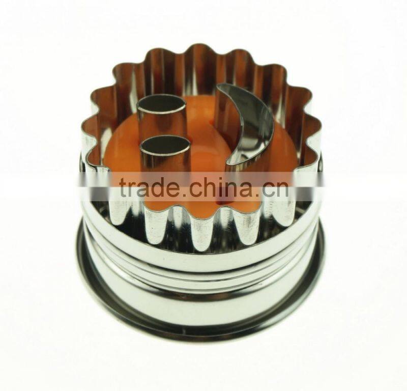 47074 Cake Pan Smile Shape Cookie Cutters Press Mold Biscuit Decorating Tools