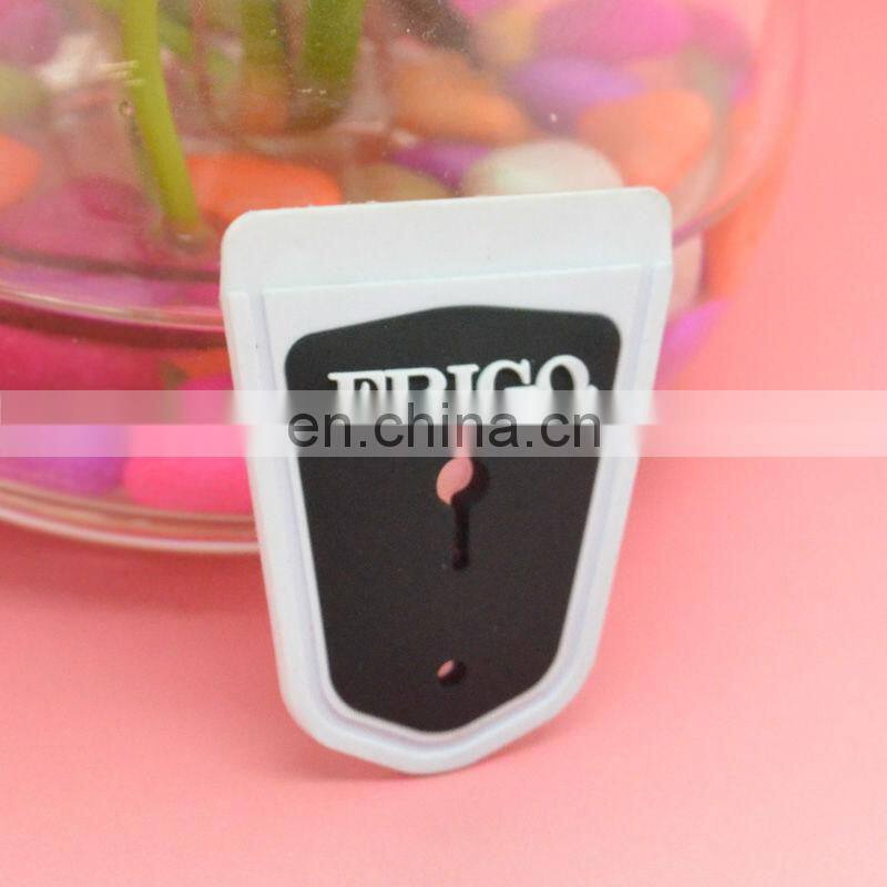 Cheap soft pvc custom logo zipper puller