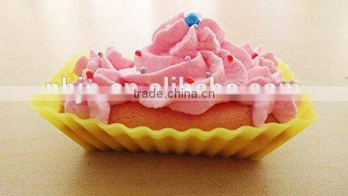 Plastic cake decorating supplies made in China