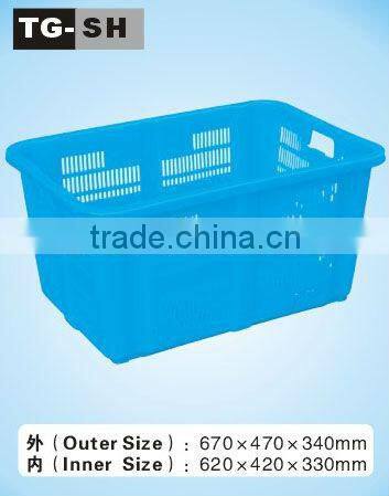 Plastic mesh reusable container