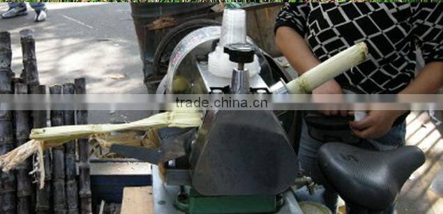 Electric sugar cane juice extractor