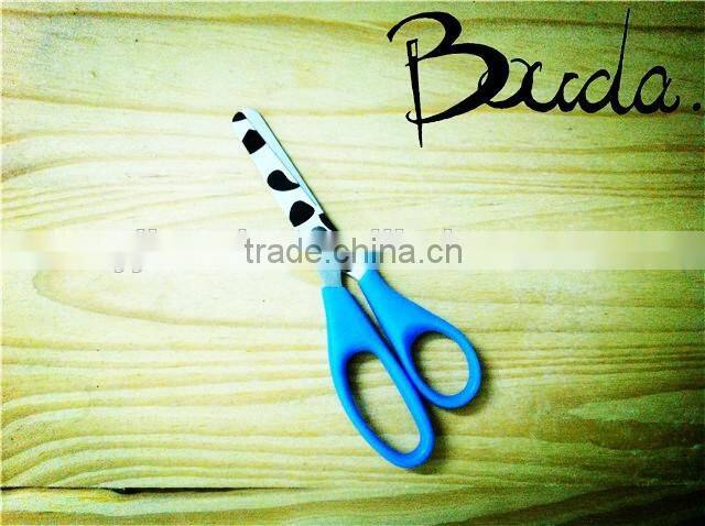 5" Popular stainless steel childern scissors with plastic handle BD-S1655
