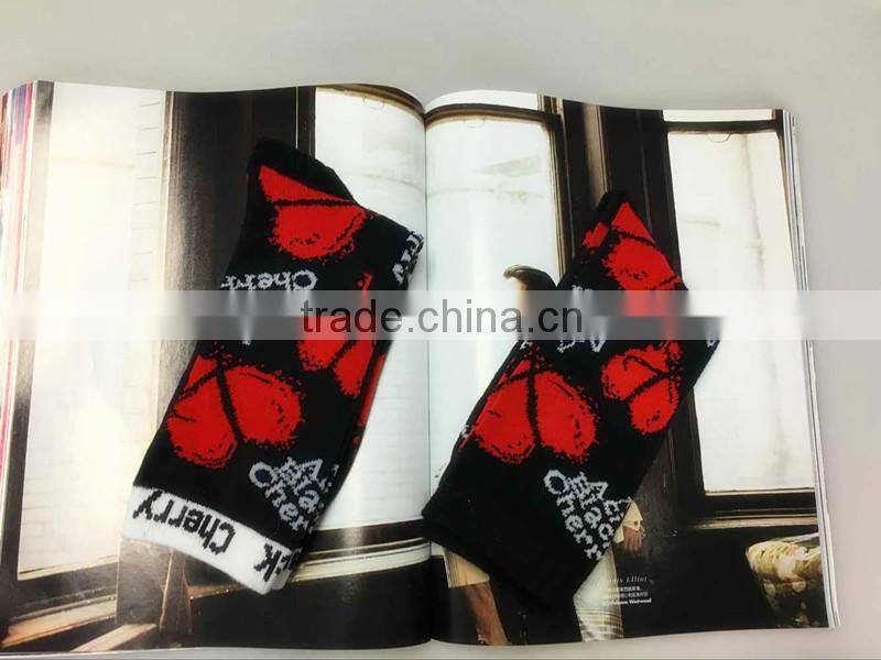 cheap wholesale breathable cotton and polyester men cartoon socks