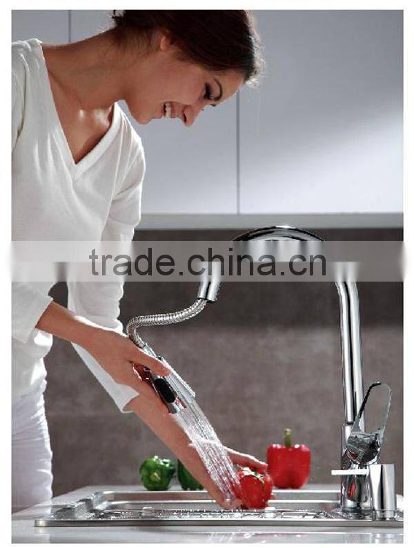 china supplier pull out kitchen sink mixer, flexible kitchen faucet , single lever pull out kitchen faucet