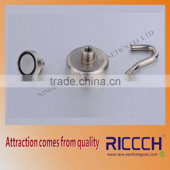 Strong permanent magnetic hook