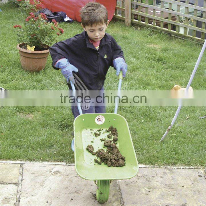 CHILDREN WHEEL BARROW