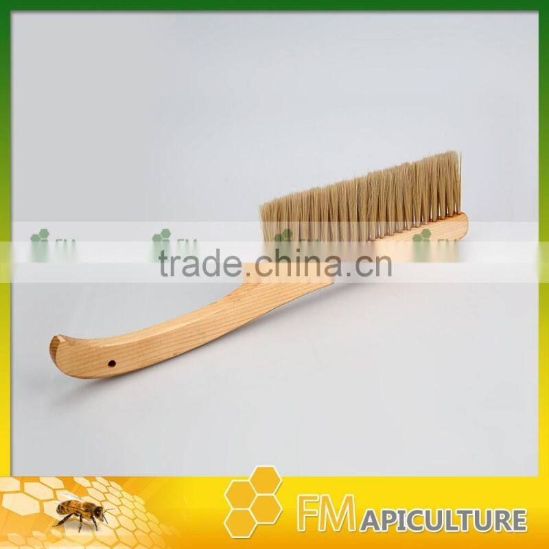 3 rows bee brusher fiber bursher with wood handel; hotsale bee brusher ,