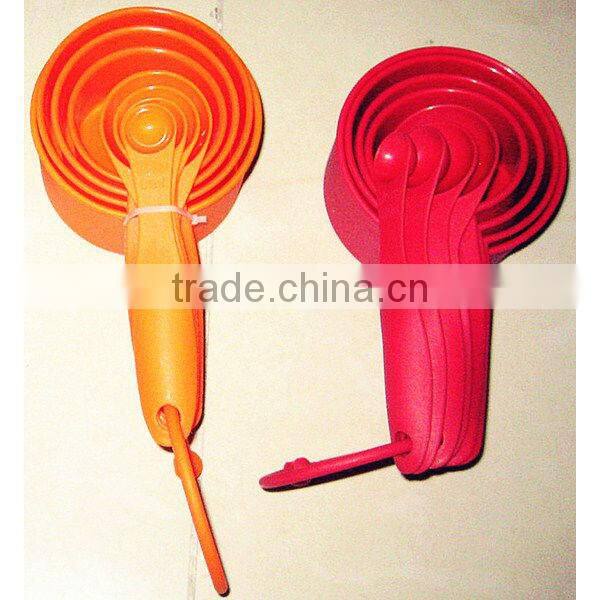 MS-3699 Set Of 8 Plastic measuring spoons and cups