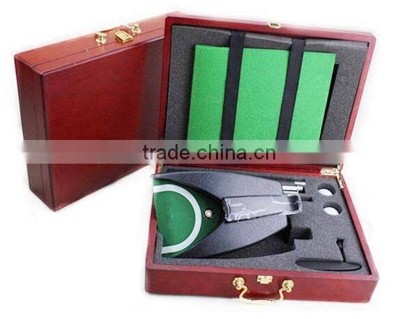 Golf Putter Training Set with Artificial Turf Golf Ball Return