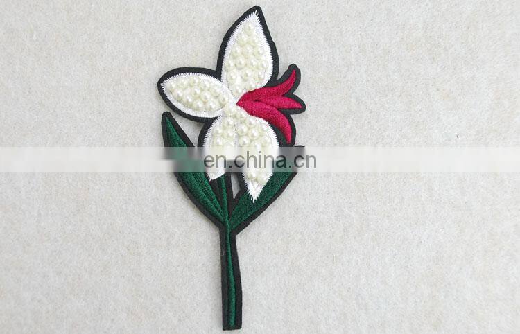 Hot sell pearl beaded applique fashion design flower patch