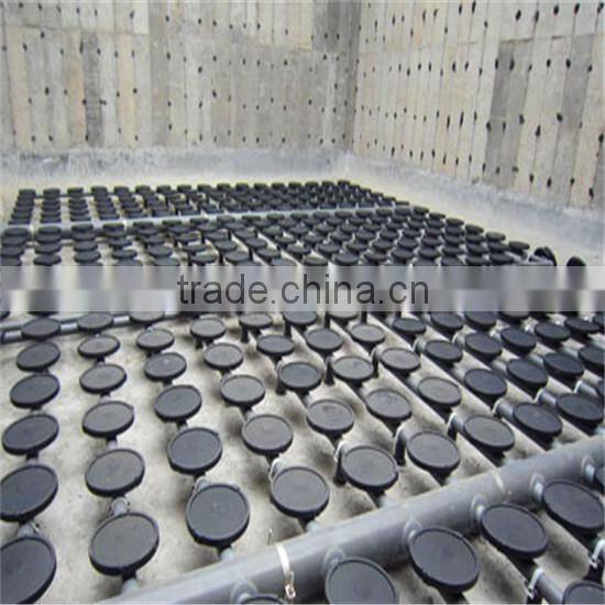 Air diffusing aerator for waste water treatment