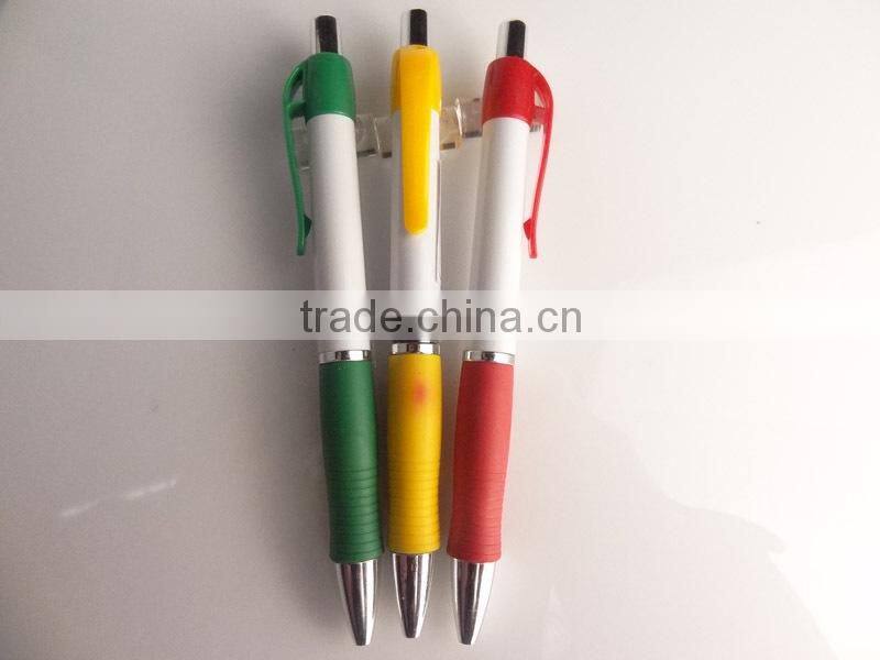 Hot cheap roller plastic ball pen with 20 years experience