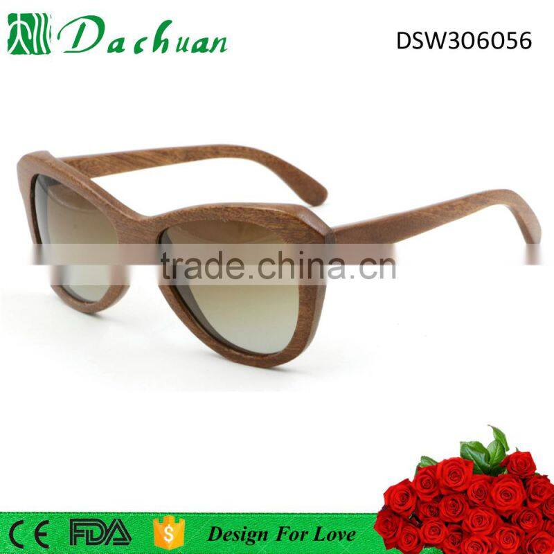 New fashion Italy design CE polarized custom brand wooden sunglasses