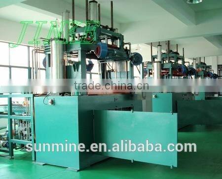 Automobile inner accessories vacuum forming machine