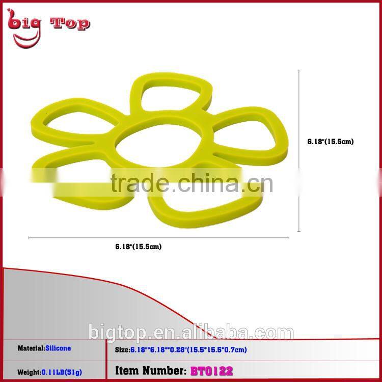 BT0122 Wholesale Flower Shape Silicone Table Mat Insulating Pat Cup Mat Kitchen Utensil