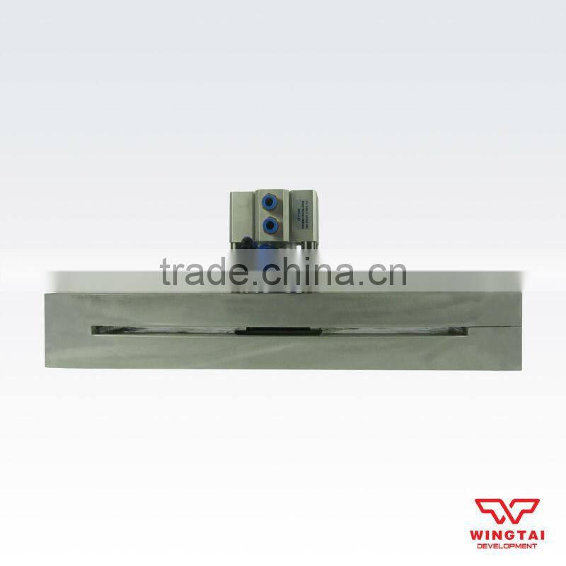 Lengthened automatic plastic hole punching machine