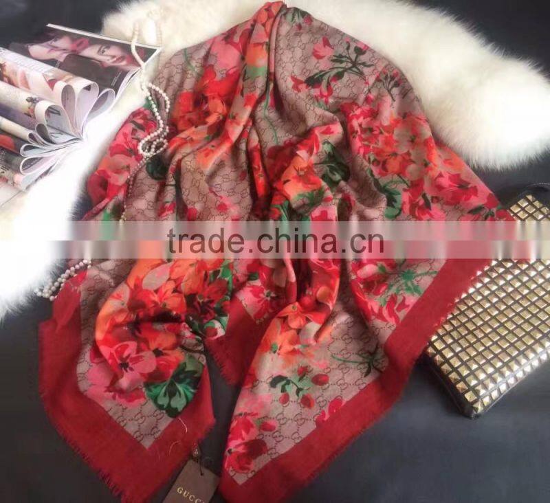 2017flower Top quality 100% silk habotai printed square scarf