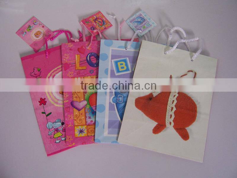 Eye catching nice paper gift bag --- 100% recycle material