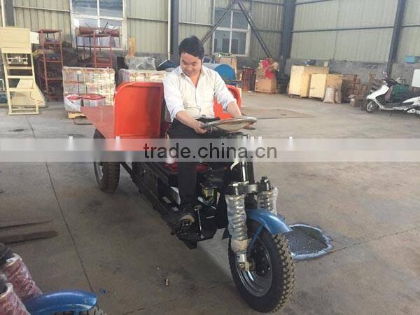 Dump Three Wheel Truck