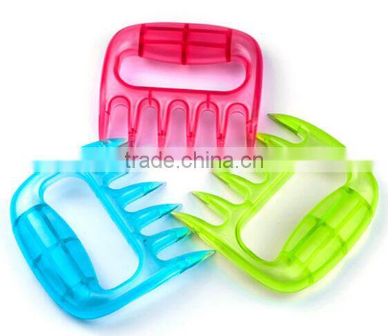 Wholesale Stock Kitchen Claw Shaped Plastic Chopping Vegetables Armguard Aid