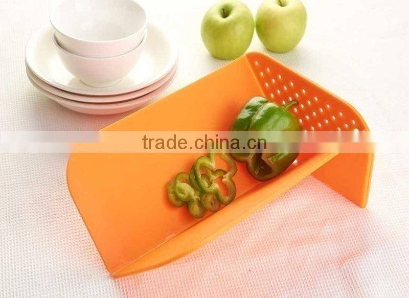 Plastic PP kitchen foldable flexible cutting board