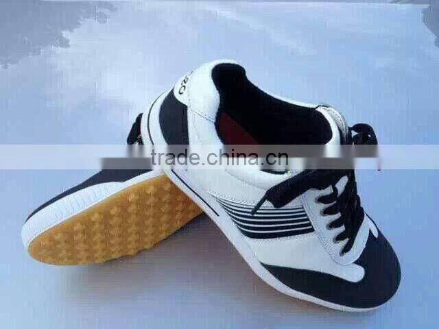 welcome shoes with beautiful design Golf Shoe for man