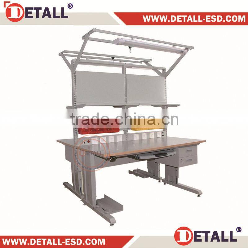 Lab industrial workbenches with power channel (Detall)